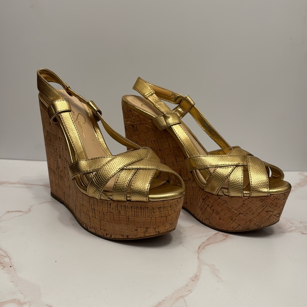 Size 8 Jessica Simpson gold wedges